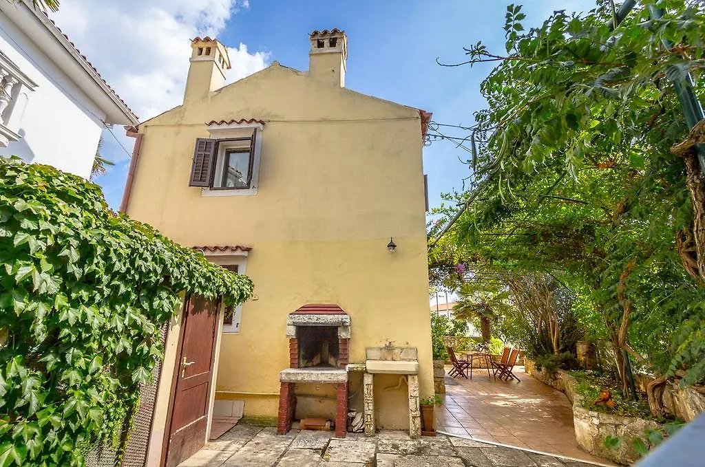 Holiday Home Regi Medulin 0*,  Croatia